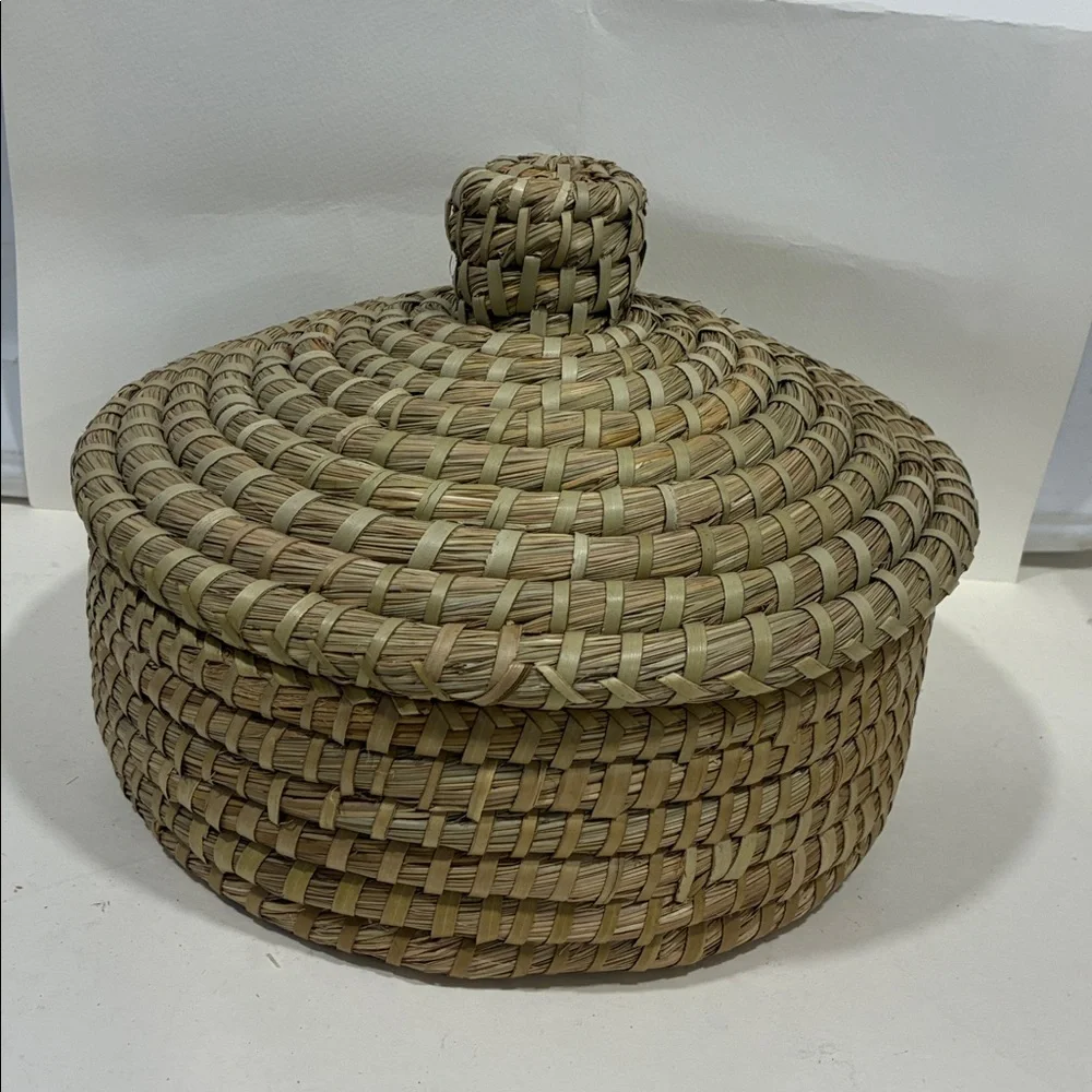 Serrv natural woven